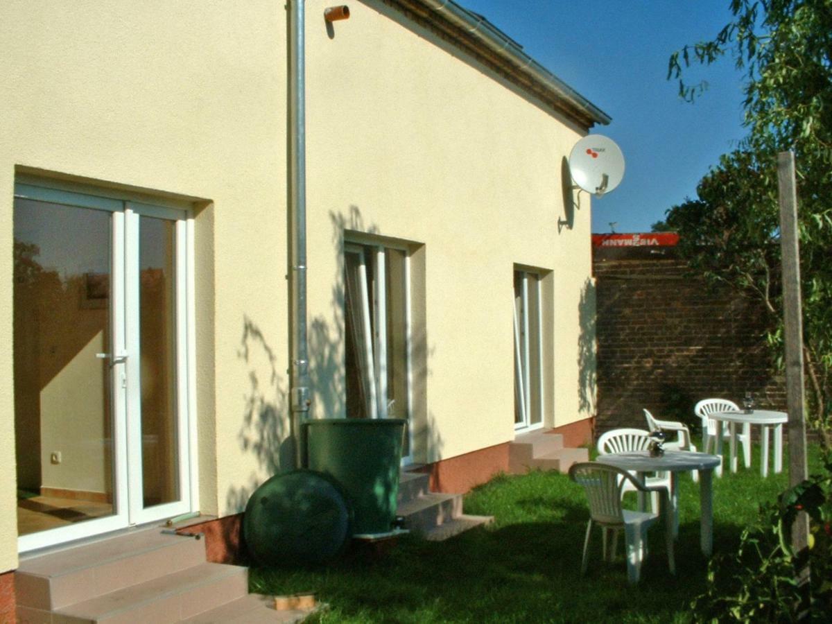 Pension Am Park Wörlitz 外观 照片